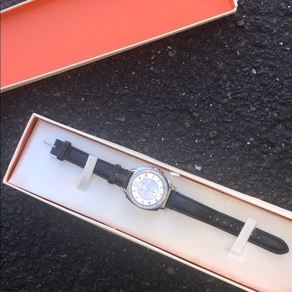 Black leather coach quartz watch - Picture 1 of 3
